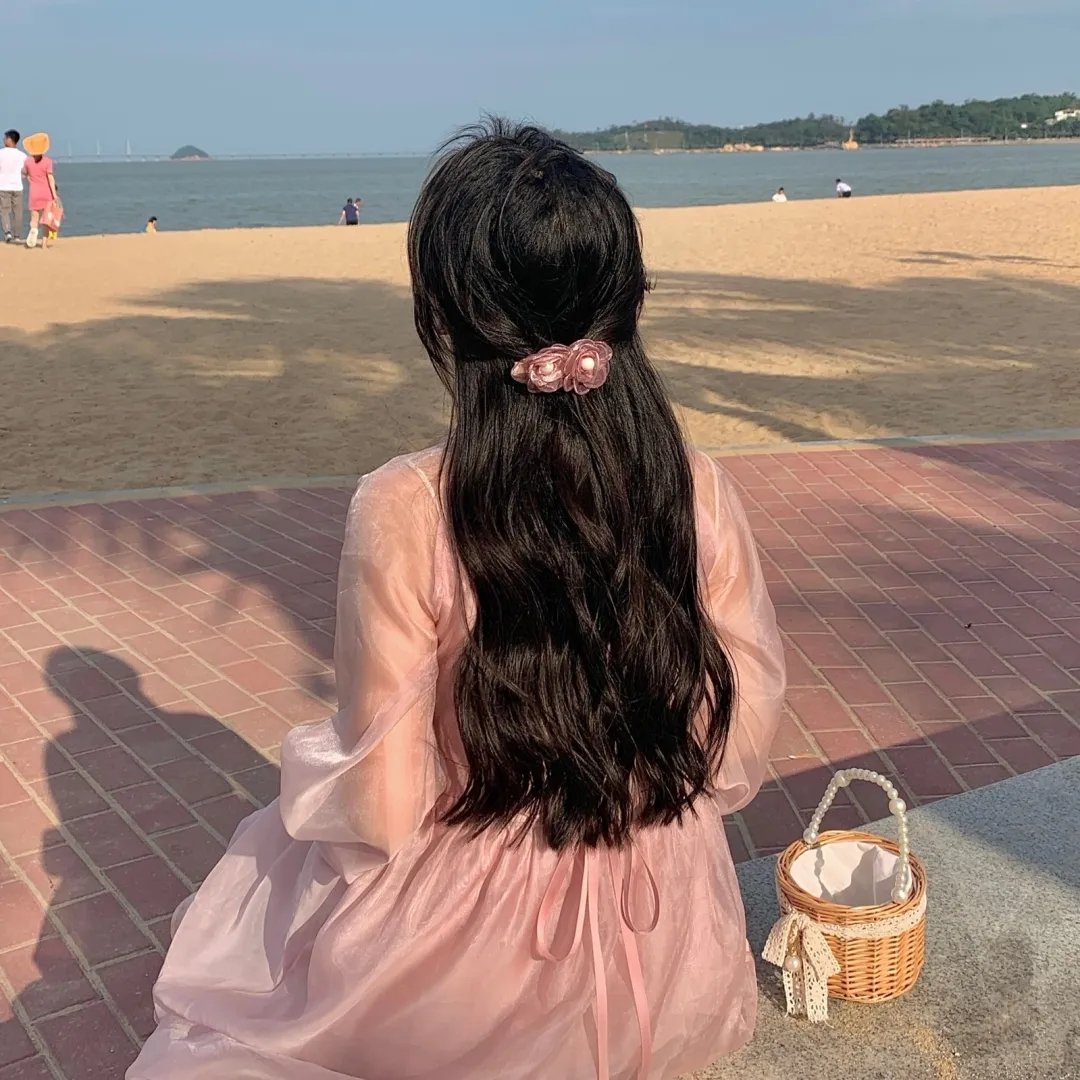 高更门边的狼